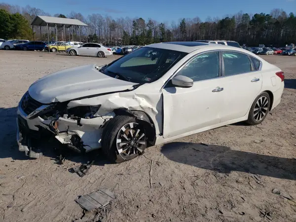 1N4AL3AP4JC149753 2018 NISSAN ALTIMA - Image 1