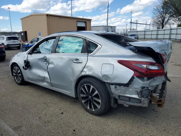 1N4AL3AP4JC150157 2018 NISSAN ALTIMA - Image 2