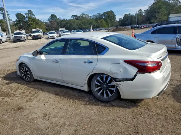 1N4AL3AP4JC153947 2018 NISSAN ALTIMA - Image 2