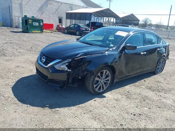 1N4AL3AP4JC154726 2018 NISSAN ALTIMA - Image 2