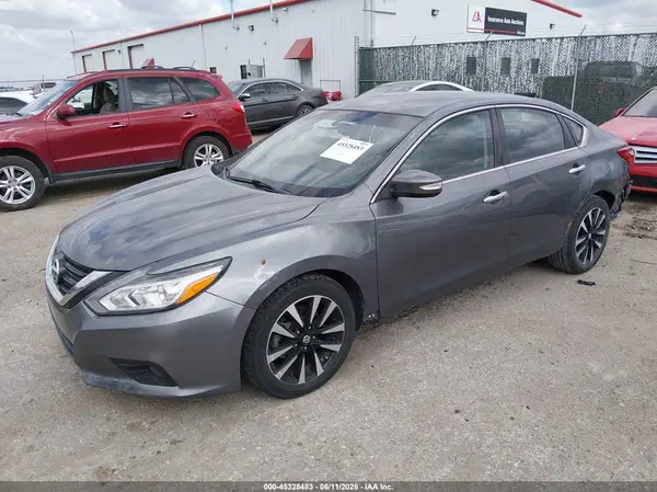 1N4AL3AP4JC155097 2018 NISSAN ALTIMA - Image 2
