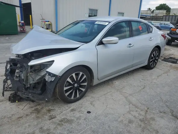 1N4AL3AP4JC156119 2018 NISSAN ALTIMA - Image 1