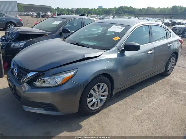1N4AL3AP4JC156234 2018 NISSAN ALTIMA - Image 2