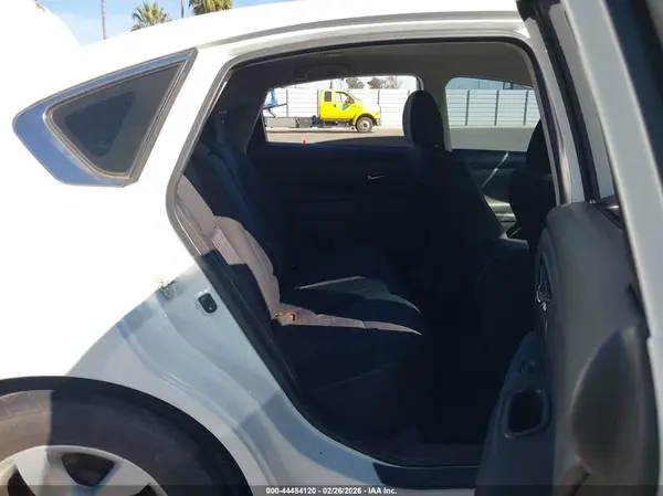1N4AL3AP4JC157464 2018 NISSAN ALTIMA - Image 8