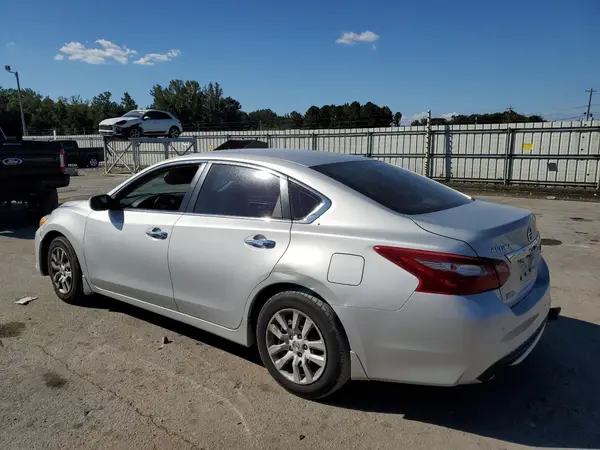 1N4AL3AP4JC157626 2018 NISSAN ALTIMA - Image 2