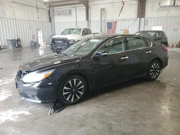 1N4AL3AP4JC158498 2018 NISSAN ALTIMA - Image 1