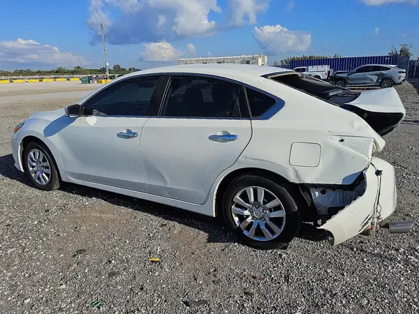 1N4AL3AP4JC159389 2018 NISSAN ALTIMA - Image 2