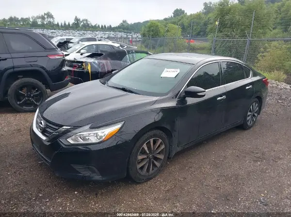 1N4AL3AP4JC160493 2018 NISSAN ALTIMA - Image 2
