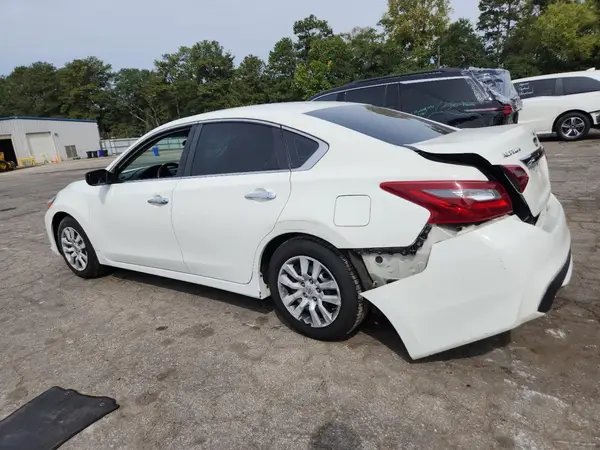 1N4AL3AP4JC163393 2018 NISSAN ALTIMA - Image 2