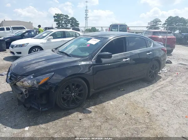 1N4AL3AP4JC166729 2018 NISSAN ALTIMA - Image 2