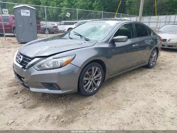 1N4AL3AP4JC168075 2018 NISSAN ALTIMA - Image 2