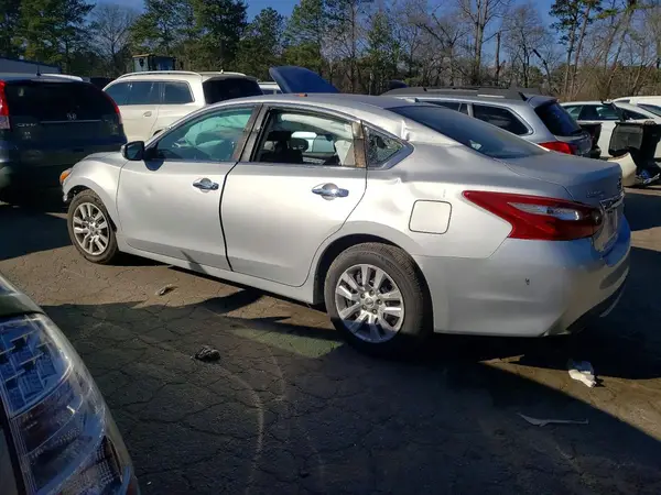 1N4AL3AP4JC169095 2018 NISSAN ALTIMA - Image 2