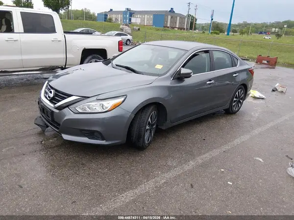 1N4AL3AP4JC170389 2018 NISSAN ALTIMA - Image 2