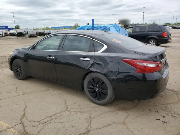 1N4AL3AP4JC174121 2018 NISSAN ALTIMA - Image 2