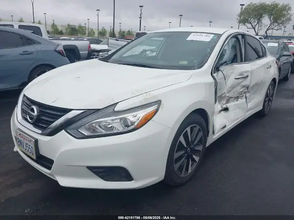 1N4AL3AP4JC174846 2018 NISSAN ALTIMA - Image 2