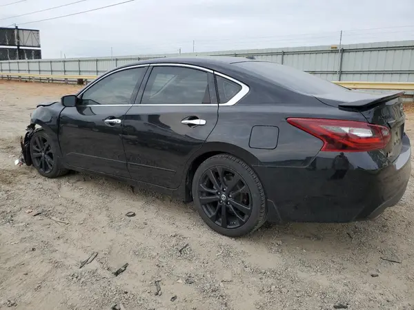 1N4AL3AP4JC176211 2018 NISSAN ALTIMA - Image 2