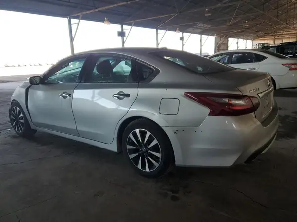 1N4AL3AP4JC178881 2018 NISSAN ALTIMA - Image 2