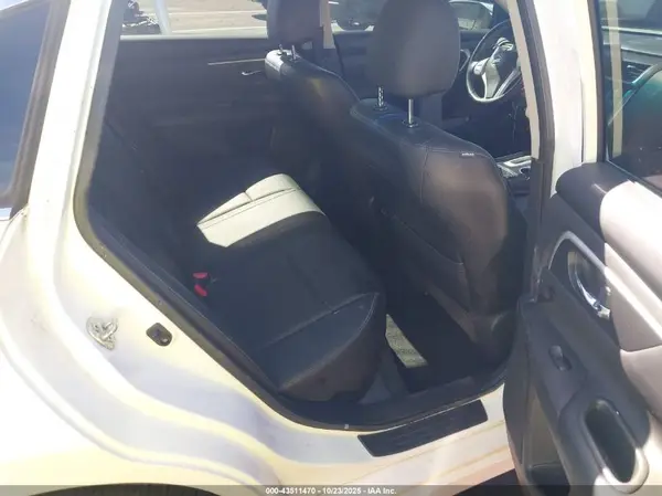 1N4AL3AP4JC179108 2018 NISSAN ALTIMA - Image 8