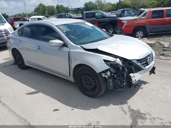 1N4AL3AP4JC179349 2018 NISSAN ALTIMA - Image 1
