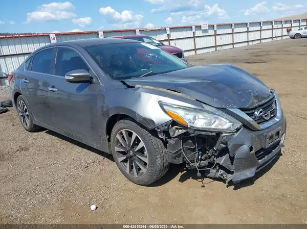 1N4AL3AP4JC182249 2018 NISSAN ALTIMA - Image 1