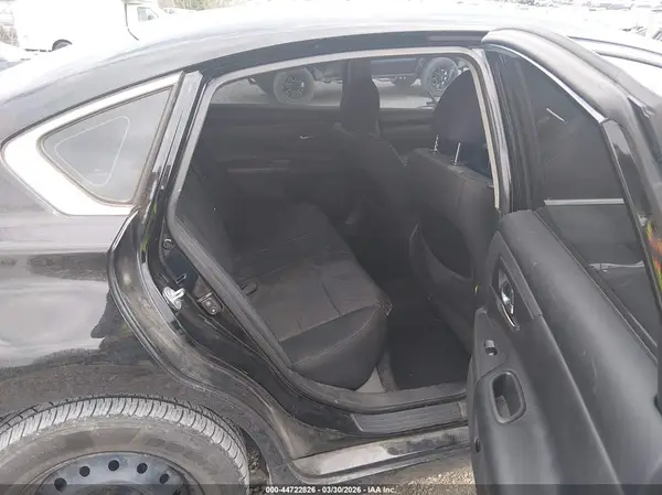 1N4AL3AP4JC184034 2018 NISSAN ALTIMA - Image 8