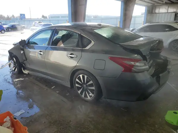 1N4AL3AP4JC190996 2018 NISSAN ALTIMA - Image 2