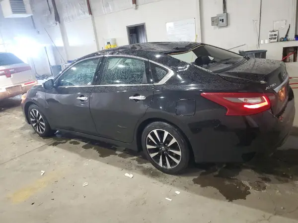 1N4AL3AP4JC191341 2018 NISSAN ALTIMA - Image 2