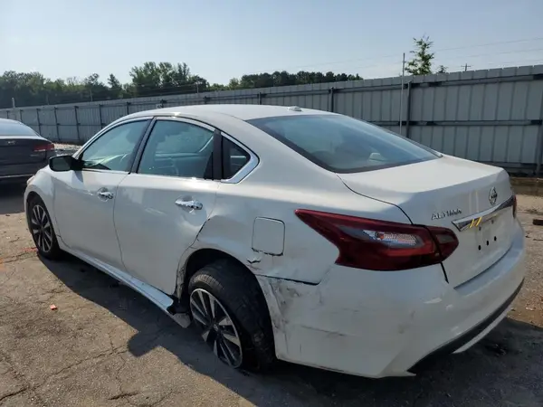 1N4AL3AP4JC192327 2018 NISSAN ALTIMA - Image 2