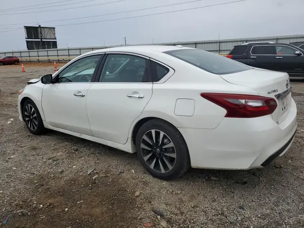 1N4AL3AP4JC192523 2018 NISSAN ALTIMA - Image 2