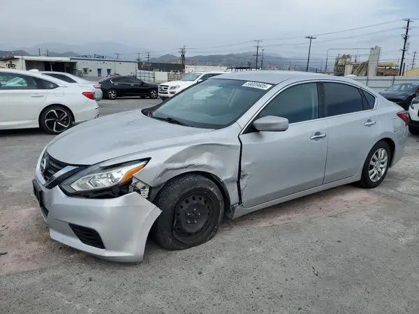 1N4AL3AP4JC195132 2018 NISSAN ALTIMA - Image 1
