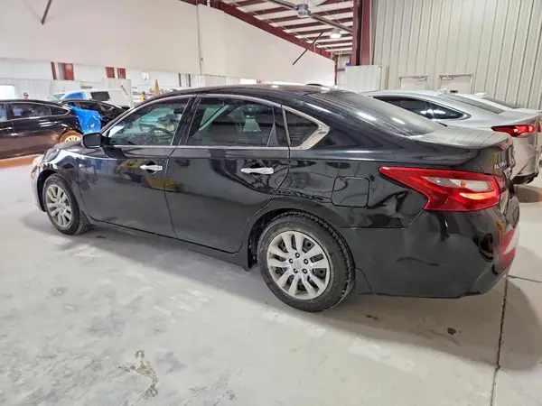 1N4AL3AP4JC195440 2018 NISSAN ALTIMA - Image 2