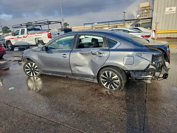 1N4AL3AP4JC197060 2018 NISSAN ALTIMA - Image 2