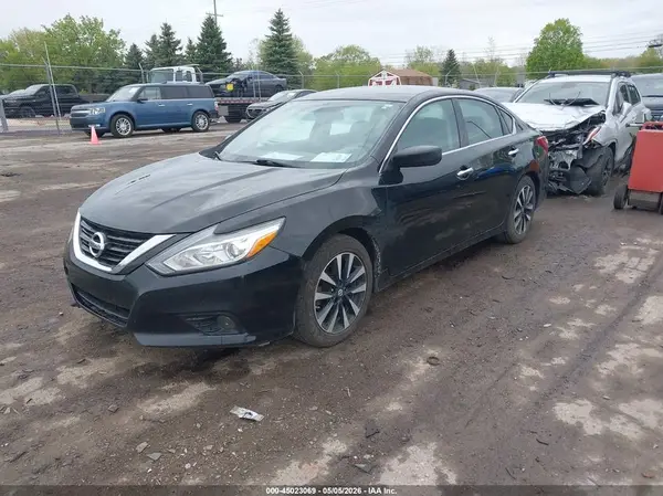 1N4AL3AP4JC198726 2018 NISSAN ALTIMA - Image 2
