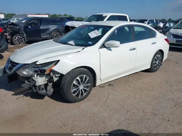 1N4AL3AP4JC199827 2018 NISSAN ALTIMA - Image 2