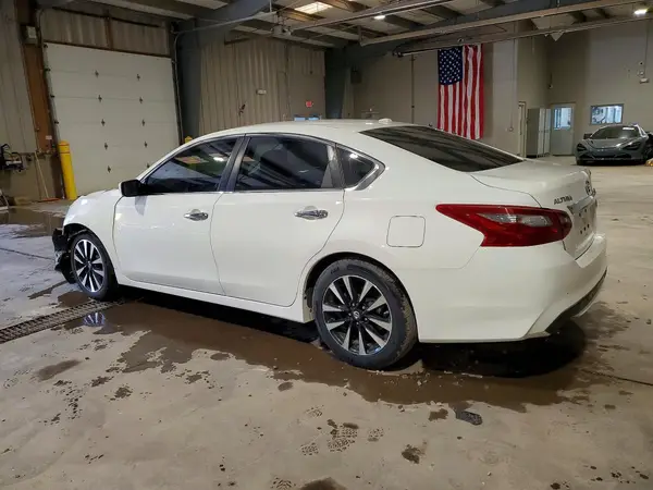 1N4AL3AP4JC201804 2018 NISSAN ALTIMA - Image 2