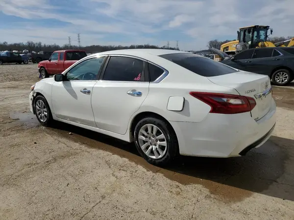 1N4AL3AP4JC203357 2018 NISSAN ALTIMA - Image 2