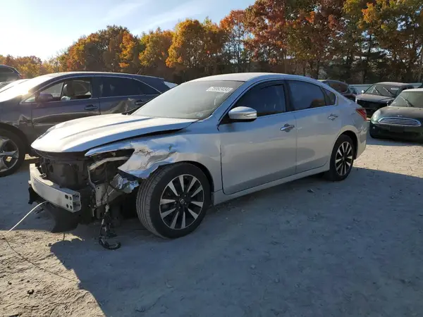 1N4AL3AP4JC205643 2018 NISSAN ALTIMA - Image 1
