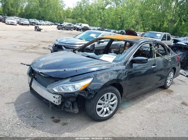 1N4AL3AP4JC206131 2018 NISSAN ALTIMA - Image 2