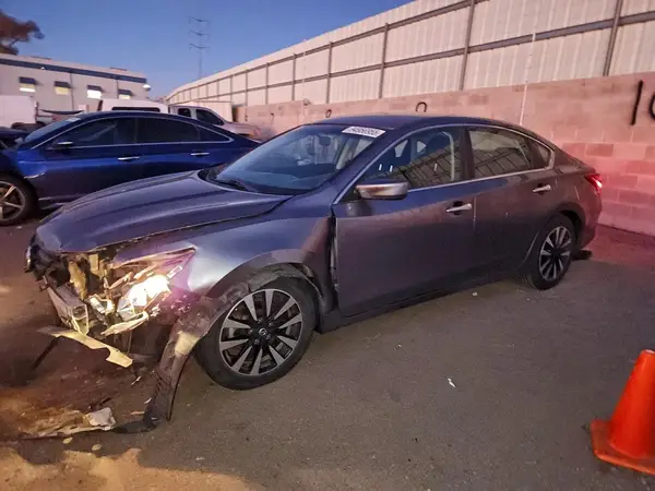 1N4AL3AP4JC206565 2018 NISSAN ALTIMA - Image 1