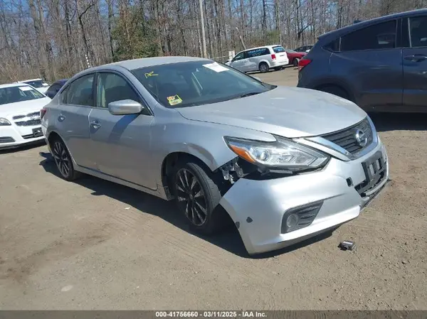 1N4AL3AP4JC206839 2018 NISSAN ALTIMA - Image 1