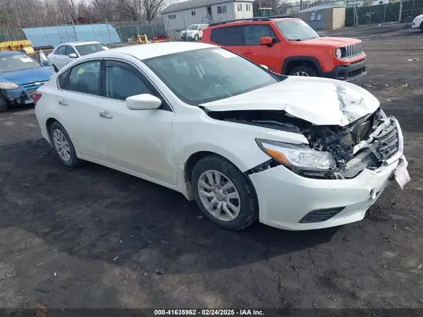 1N4AL3AP4JC207375 2018 NISSAN ALTIMA - Image 1