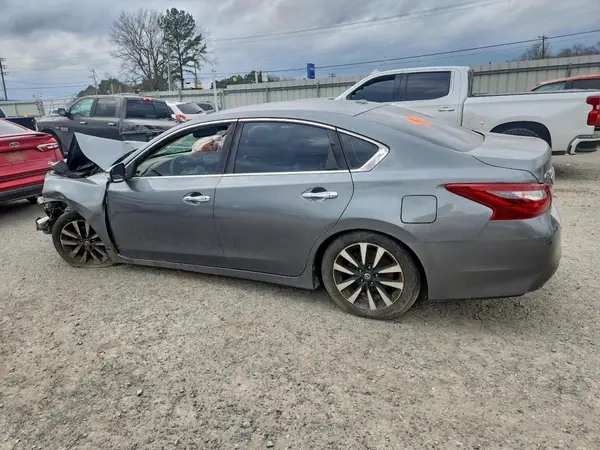 1N4AL3AP4JC209529 2018 NISSAN ALTIMA - Image 2