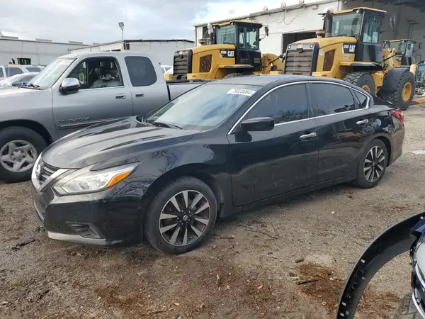 1N4AL3AP4JC210132 2018 NISSAN ALTIMA - Image 1