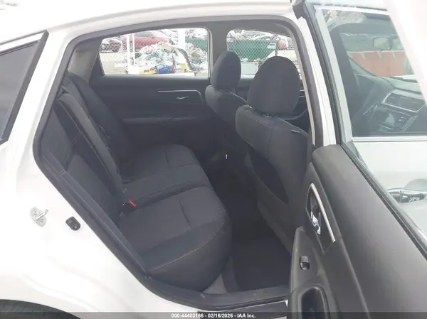 1N4AL3AP4JC210826 2018 NISSAN ALTIMA - Image 8