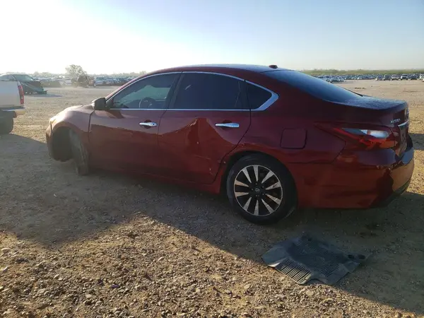 1N4AL3AP4JC215900 2018 NISSAN ALTIMA - Image 2