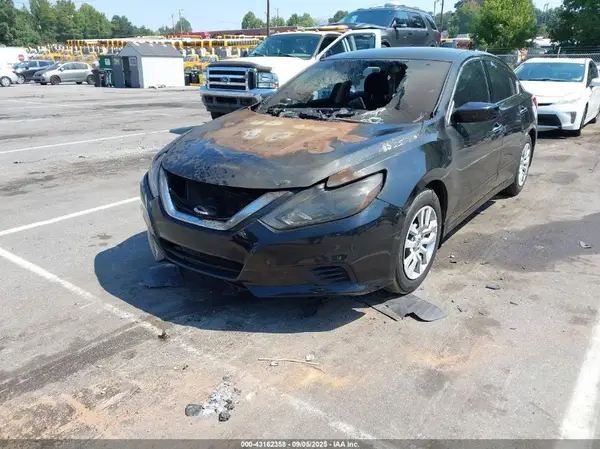 1N4AL3AP4JC220059 2018 NISSAN ALTIMA - Image 2