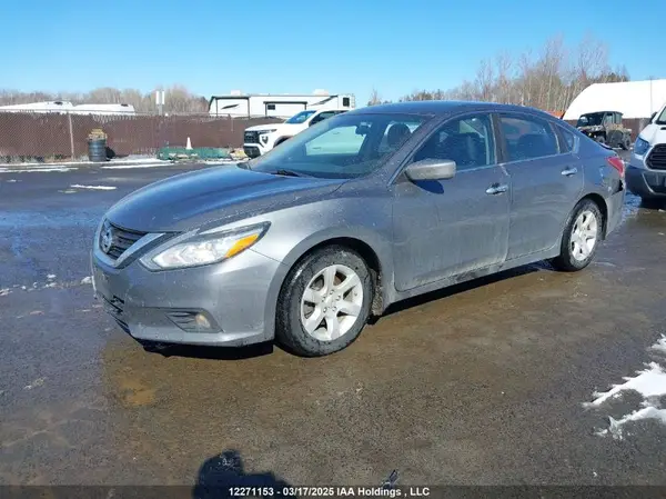 1N4AL3AP4JC220255 2018 NISSAN ALTIMA - Image 2