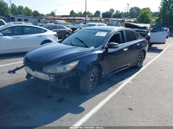 1N4AL3AP4JC222703 2018 NISSAN ALTIMA - Image 2