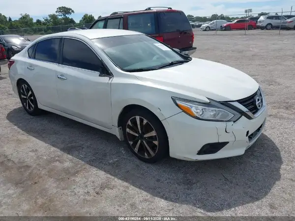 1N4AL3AP4JC223883 2018 NISSAN ALTIMA - Image 1