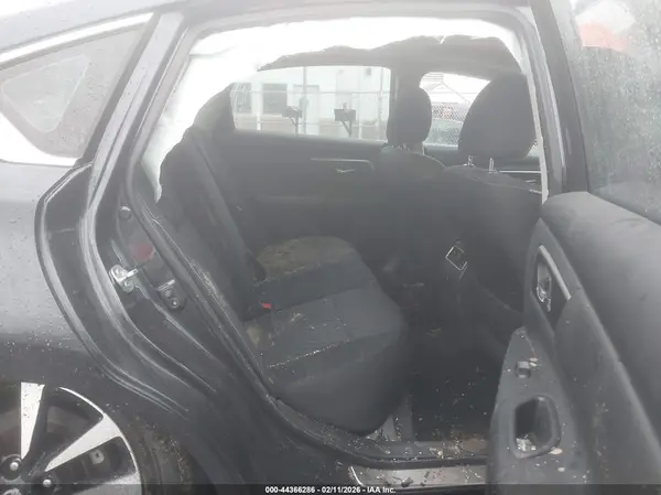 1N4AL3AP4JC225424 2018 NISSAN ALTIMA - Image 8